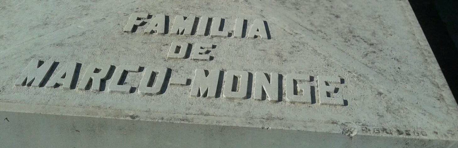 Marco Monge. Lápida. Recortada