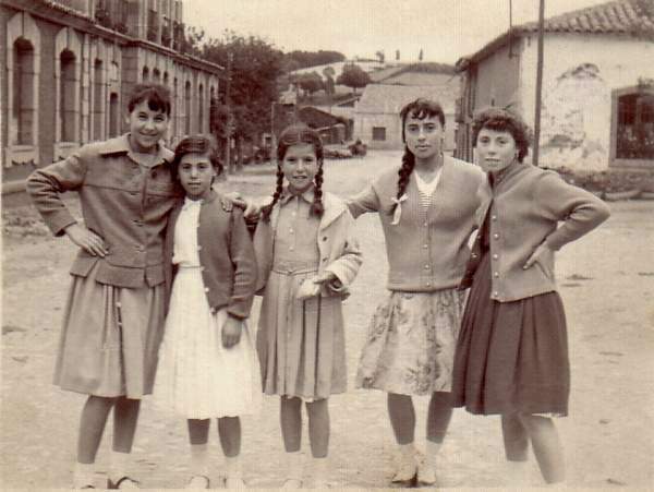 Acañices. Grupo de niñas