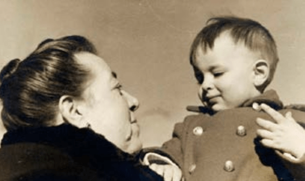 Guillermo y su yaya Patro